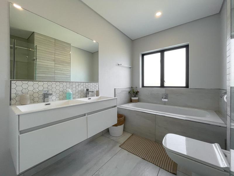 To Let 3 Bedroom Property for Rent in Hout Bay Western Cape